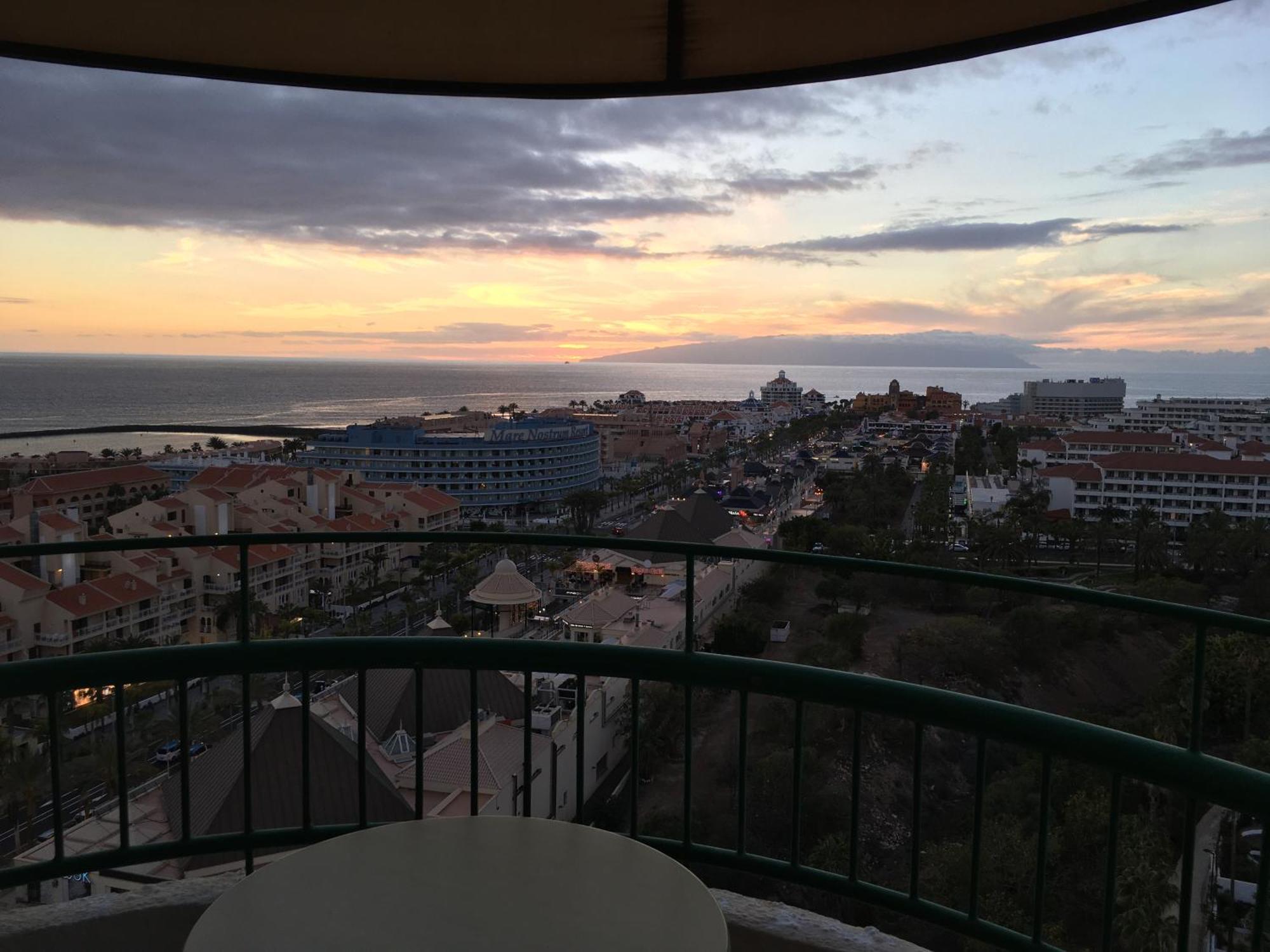 Апартаменты Torres Del Sol 14 Floor Ocean'S Balcony Арона Экстерьер фото